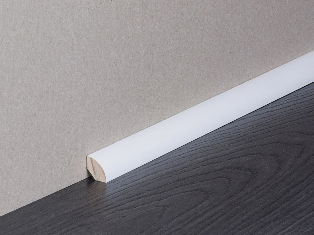 Plinthe RAL9010 Laquée Cœur Bois Résineux Quart De Rond 1 Plinthe RAL9010 Laquée Cœur Bois Résineux Quart De Rond