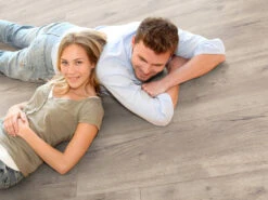 Stratifié Chêne Petterson D4763 Mega Plus - Style Maison De Campagne 18 Stratifié Chêne Petterson D4763 Mega Plus - Style Maison De Campagne -Meister Soldes Magasin 8 menschen ambiente5922f93ed4b9c6cY3pD4RDwKFR