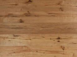 Parquet ChĂȘne Rustique Au Format De Lames Larges Ă L'ancienne BrossĂ©