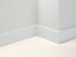 Plinthe Hamburger Barre Uni Blanc HL 3 Décorative