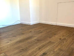 Stratifié Everest Oak Bronze D3077 Mammut Au Format De Lames Larges à L'ancienne -Meister Soldes Magasin laminatkFjLsSYT2dTR4